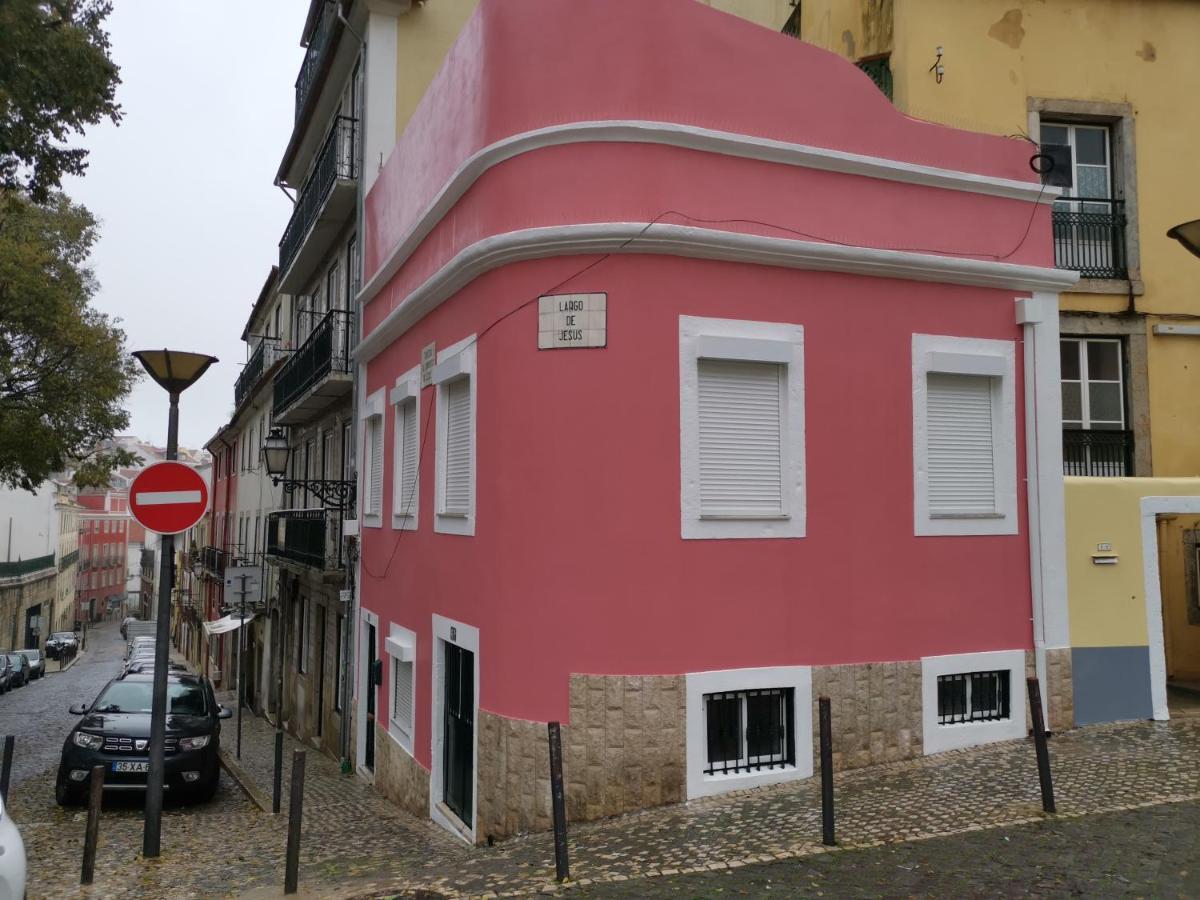 Dobairro Suites At Merces Lisbon Exterior photo